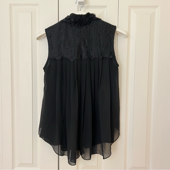 Women sleeveless shirt - Picture 2 of 10